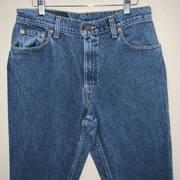 Vintage Levi’s 505 Jeans - Picture 8 of 12